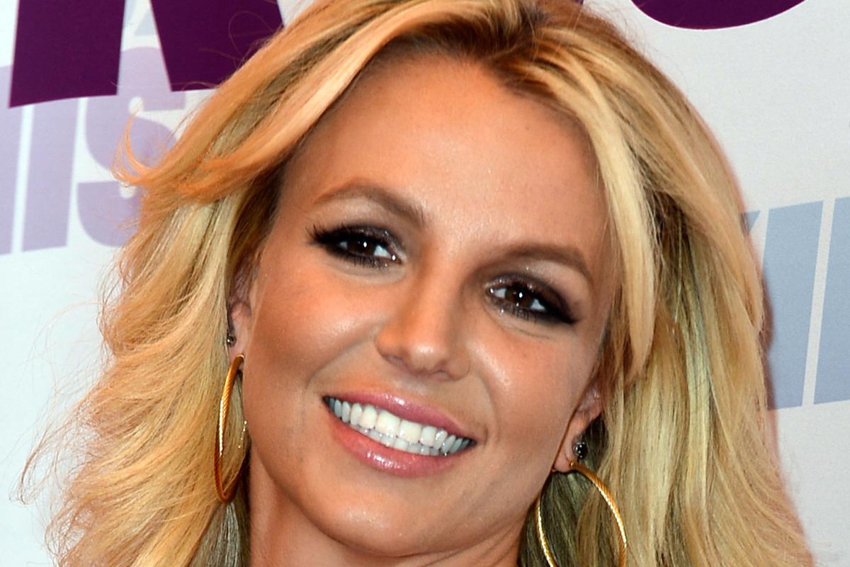 مرا برانگیخته میکنی کاری که دوست ندارم انجام بدم سلنا !