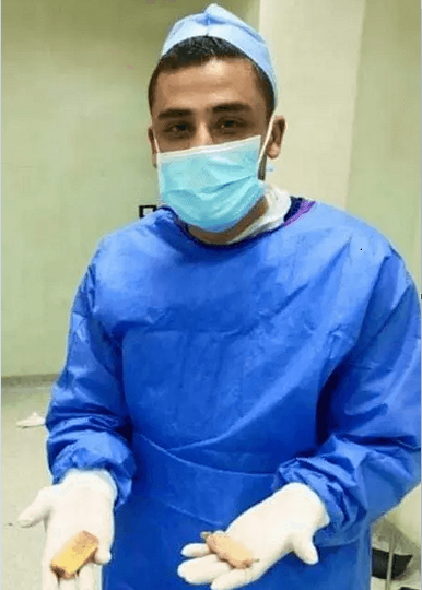 سرگذشت مردی که موبایل خود را قورت + تصاویر