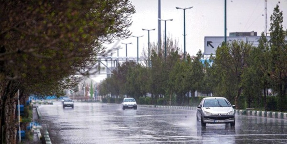 رگبار و رعدوبرق در راه تهران است