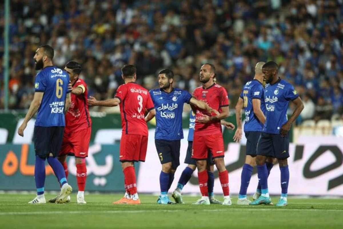 حضور قهرمان المپیک در آزادی/ مصدوم‌های نساجی باعث خشم آبی‌ها شد