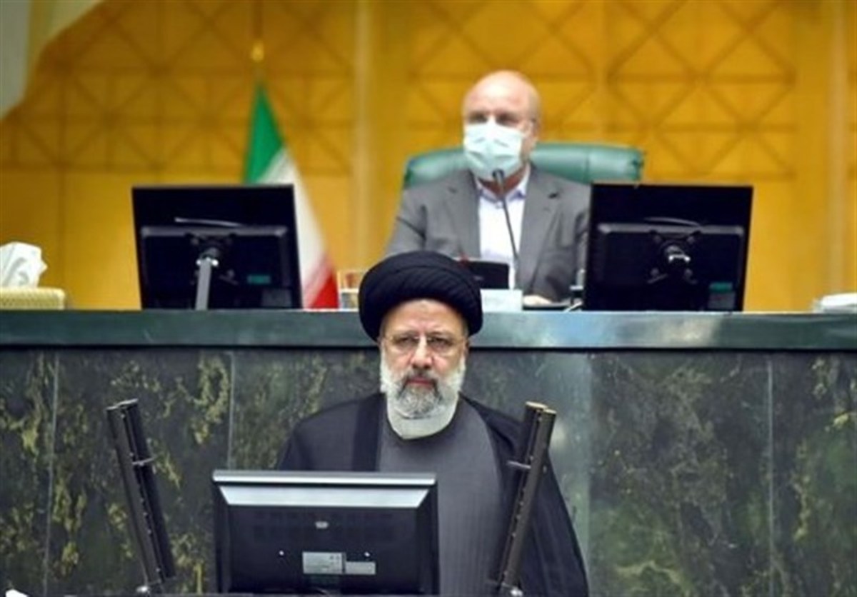 نامه ۲ نماینده به «رئیسی» درباره کنترل بازار دارو