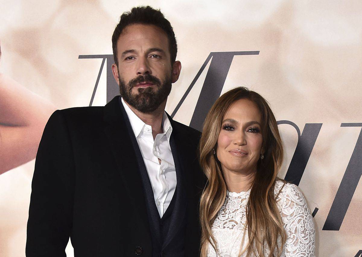 حلقه ۱۰ میلیون دلاری جنیفر لوپز