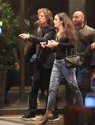 حدود 60 سال تفاوت سنی از اسطوره روابط اقای الپاچینو !