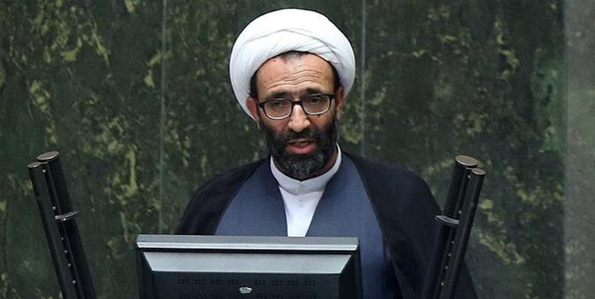 دو خودروساز با ۳۰ هزار نیروی مازاد مواجه هستند