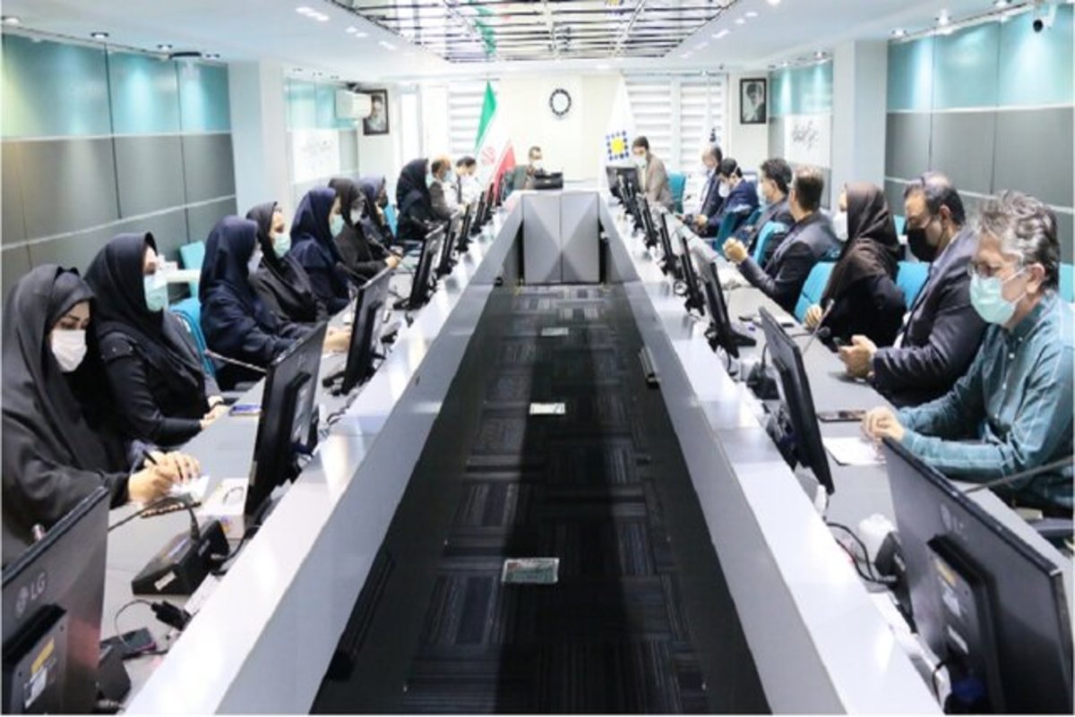 مرکز تحقیقات سیاست علمی در بازنگری قوانین وزارت علوم همکاری کند