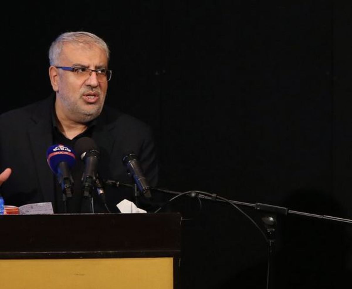 درآمد ۱۵۰ میلیارد دلاری با کاهش ۵۰ درصدی مصرف انرژی/ درآمد ۴۳ میلیارد دلاری صنعت نفت در سال ۱۴۰۰