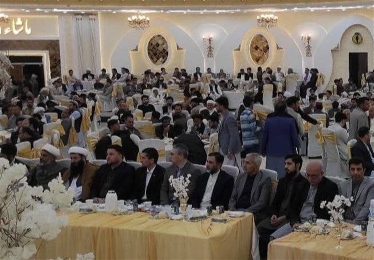 تقدیر از صادرکنندگان برتر سال ۱۴۰۰ حوزه غرب افغانستان