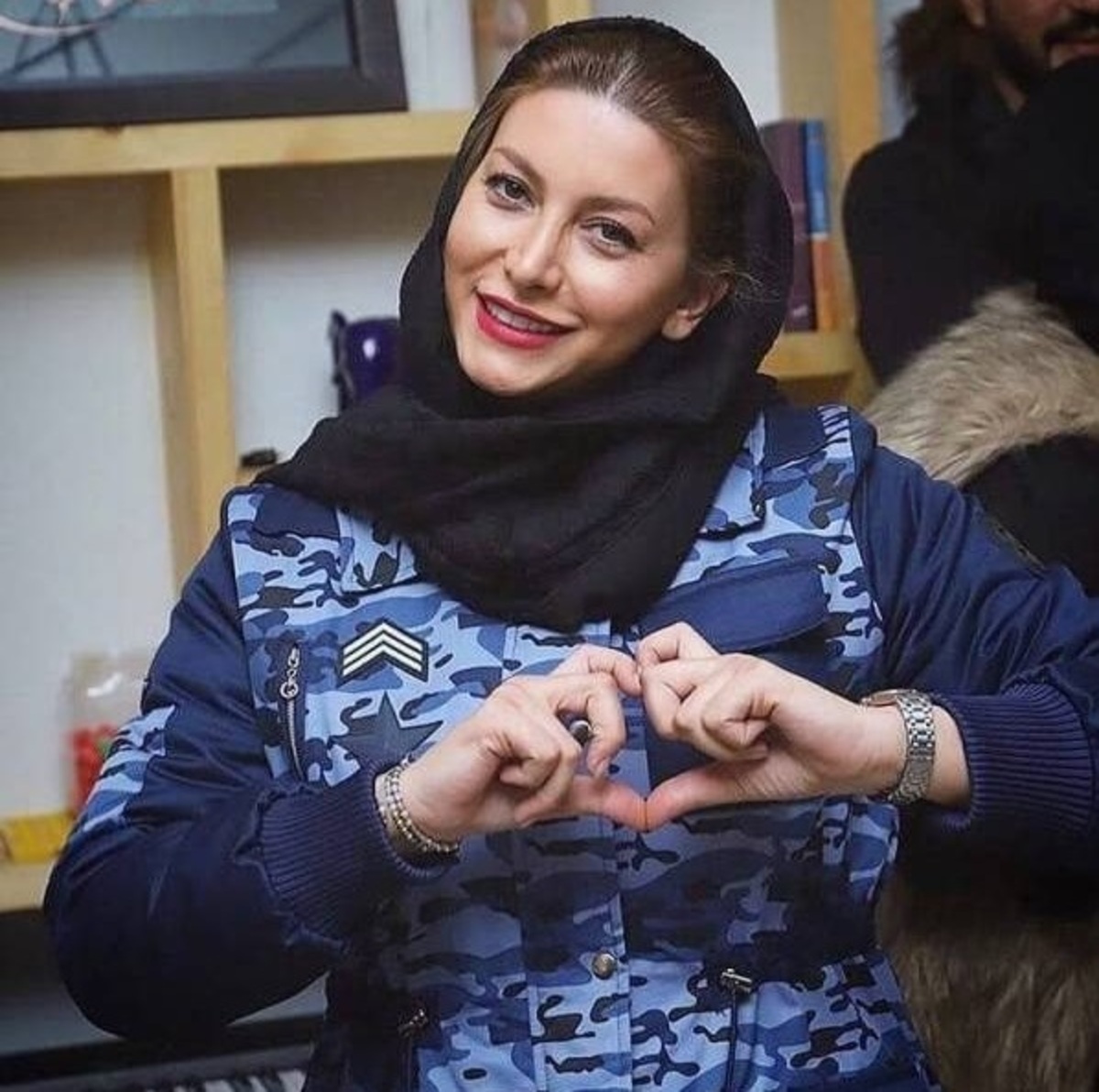 اشاره به مفهوم بیشعوری از فریبا نادری !