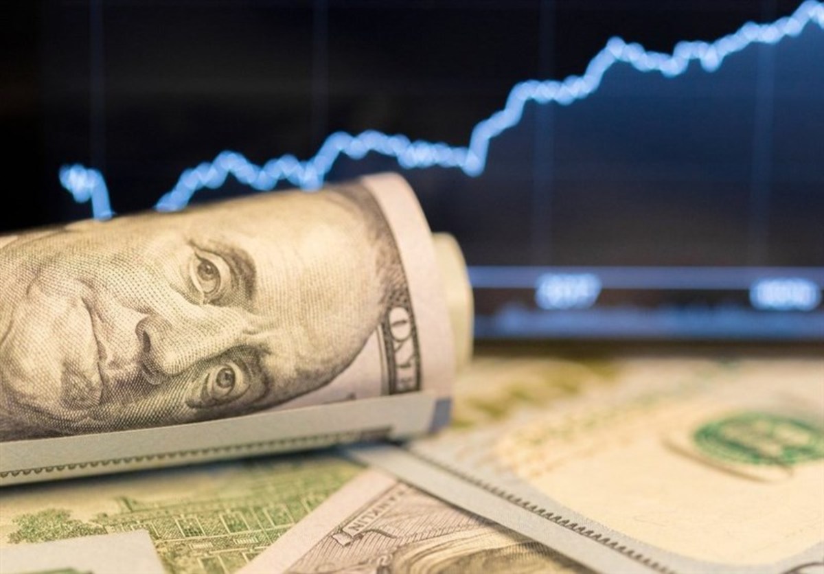 نرخ خرید دلار در فردوسی ۳۹ هزار تومان/ همه فروشنده‌اند