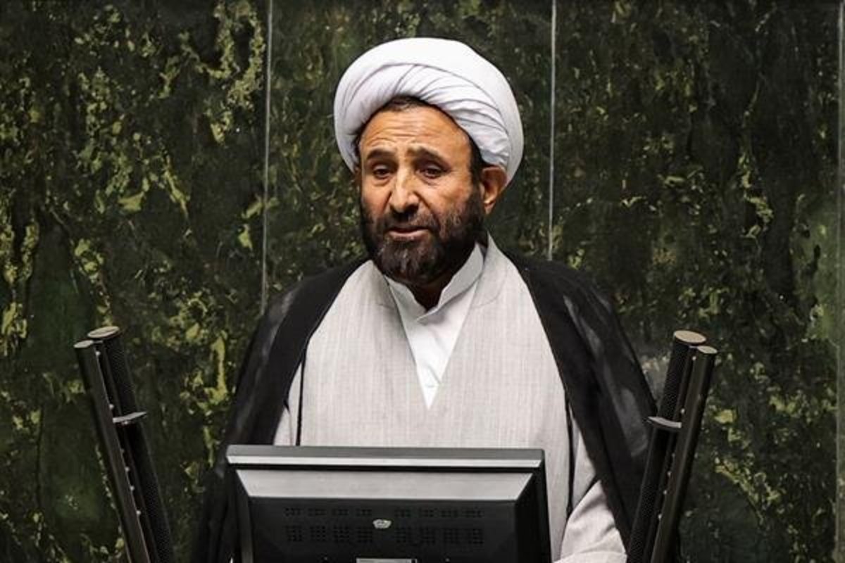 جلالی: چرا بند ناف اقتصاد را از دلار خارج نمی‌کنیم؟