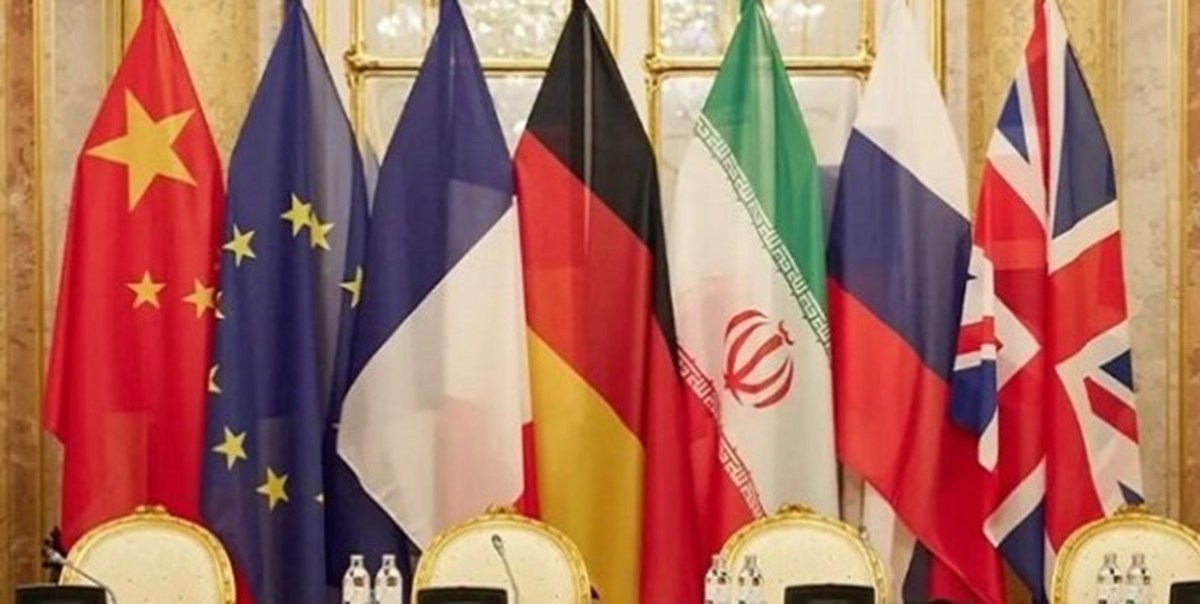اولیانوف: ایران درست می‌گوید که توپ مذاکرات در زمین غرب است