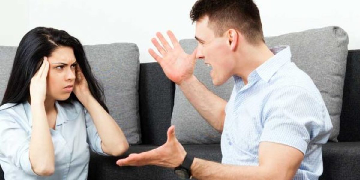 ‌نمی‌توانم در برابر حرف‌های زور خانمم از کوره در نروم!