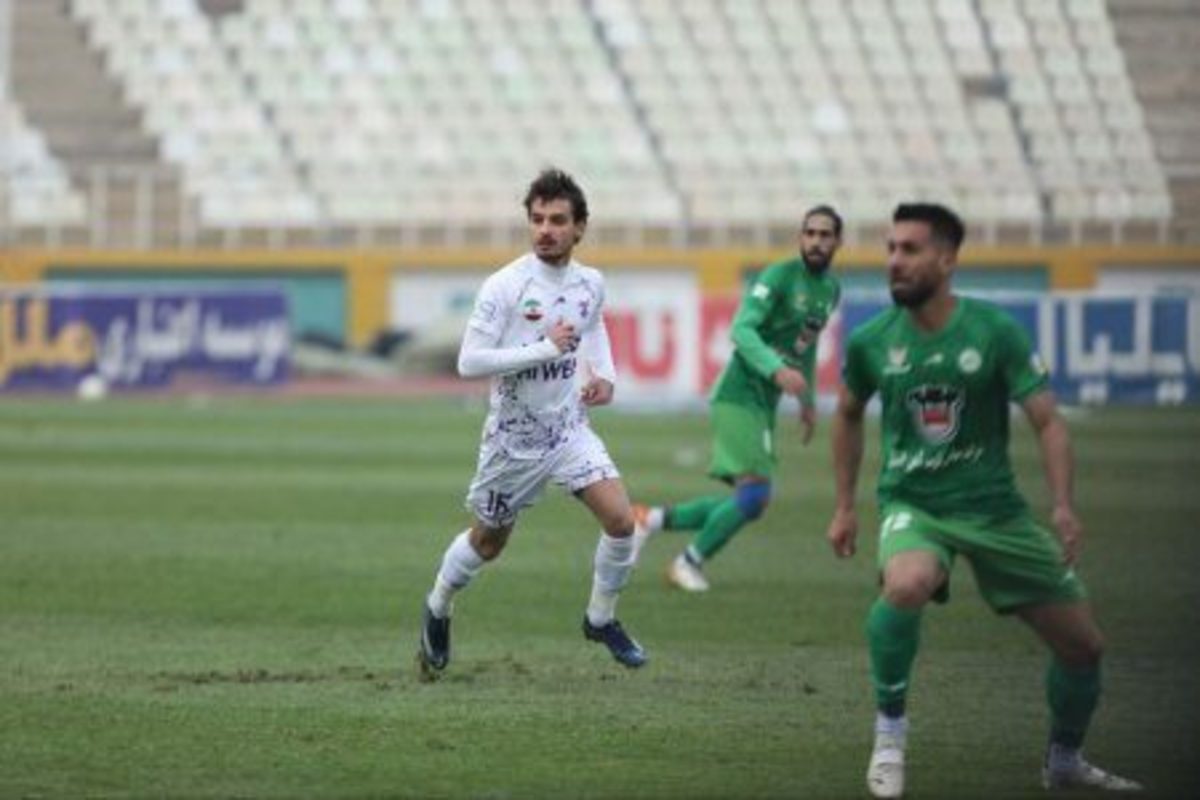 هوادار و داستان دهه هشتادی‌هایش!