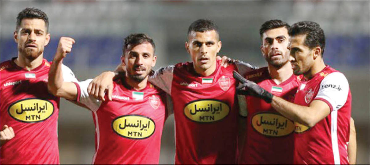 قهرمانی مقتدرانه پرسپولیس در پایان نیم فصل؛ سقوط استقلال و احتمال برکناری ساپینتو