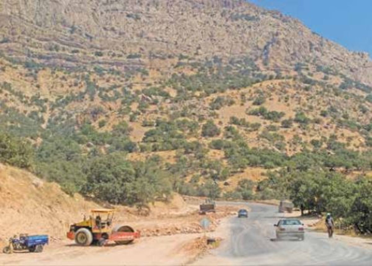 خسارت سالانه ۱۰۰ هزار میلیارد تومانی کسری اعتبارات به راه‌های کشور