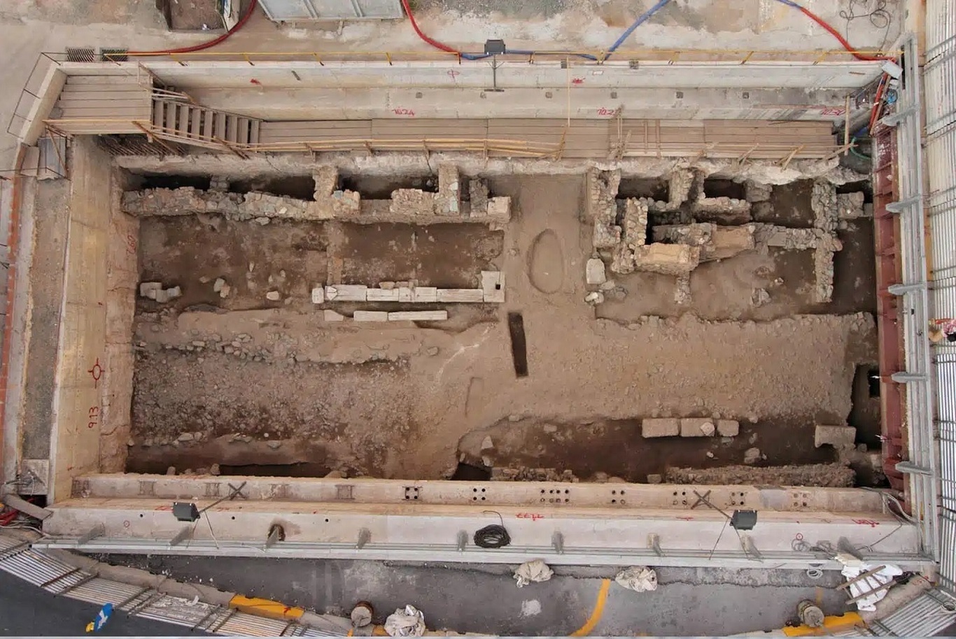 کشف گنجینه‌های باستانی در پی ساخت مترو در یونان
