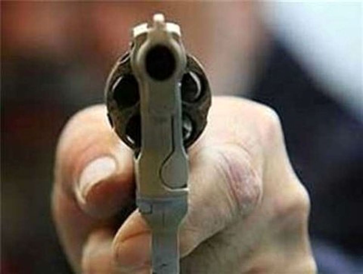 محاکمه مأمور پلیس پس از شلیک مرگبار به پراید مشکوک