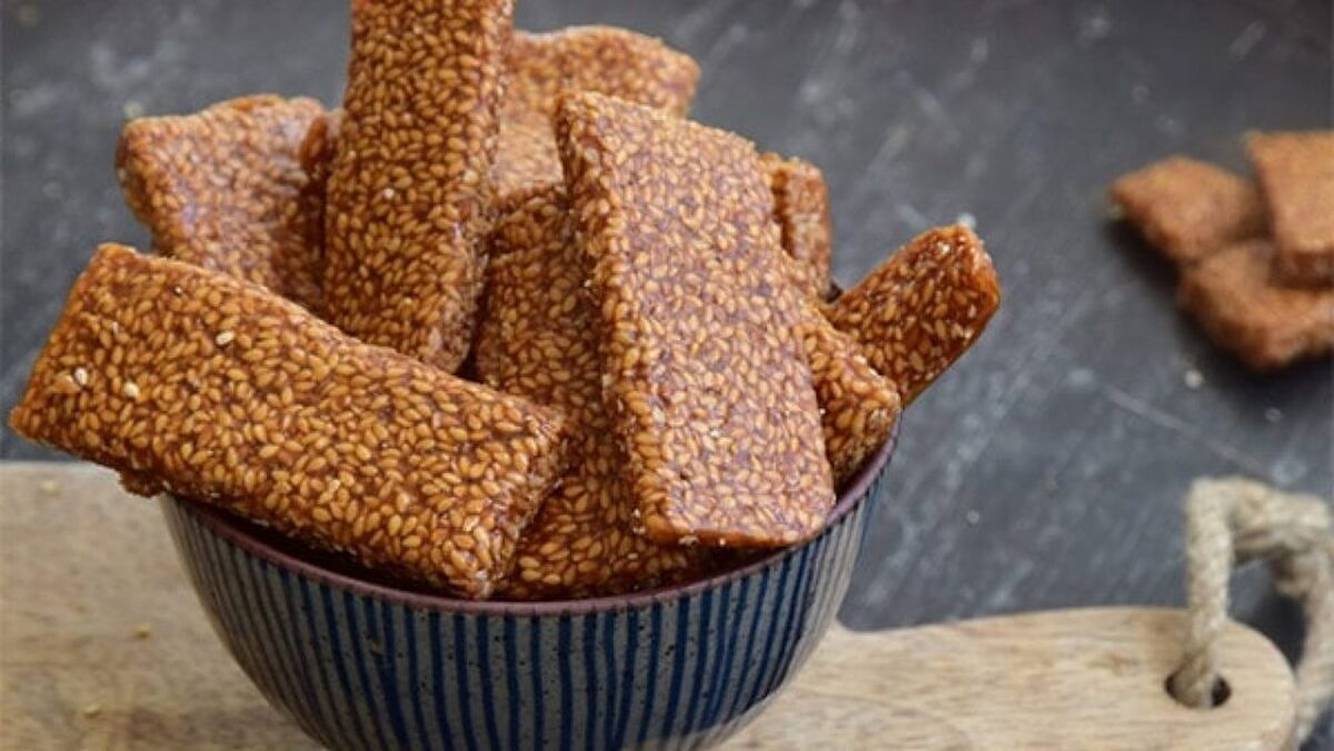 فوت و فن تهیه حلوا کنجدی در منزل
