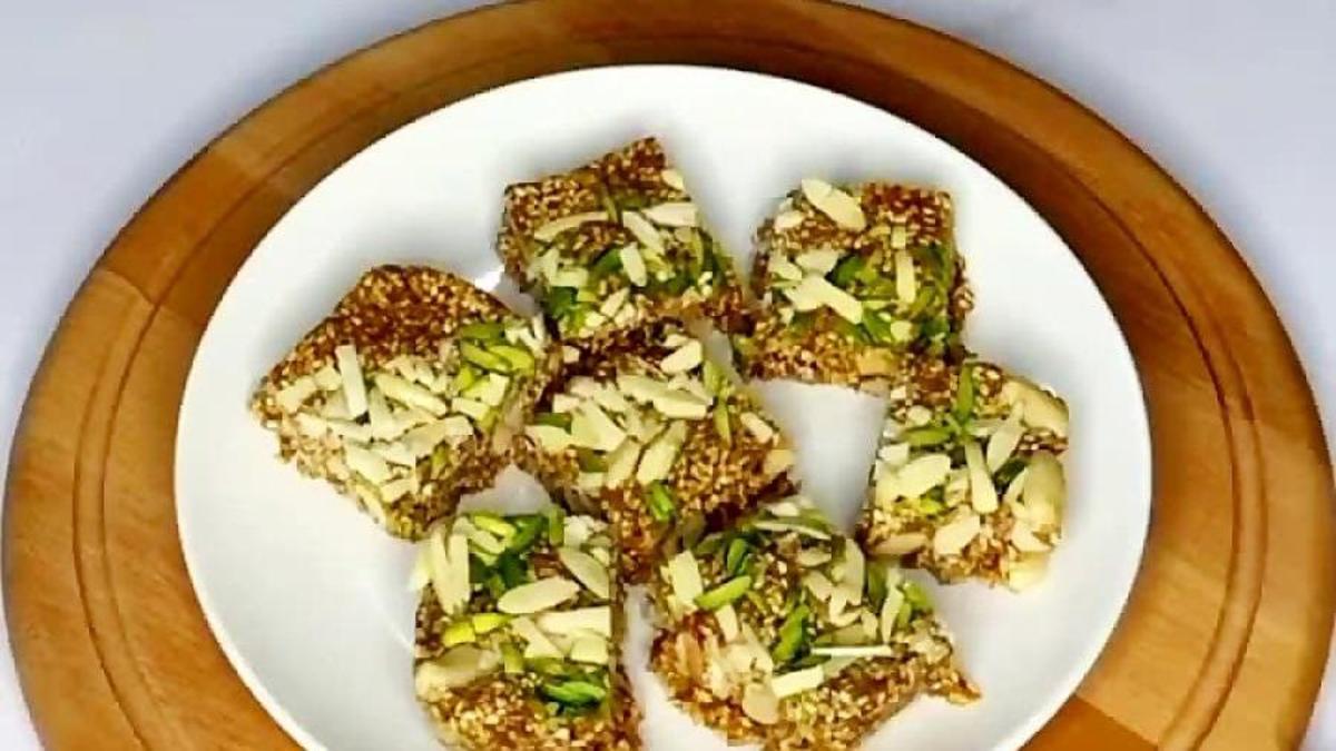 طرز تهیه سوهان کنجدی مقوی با شیره انگور