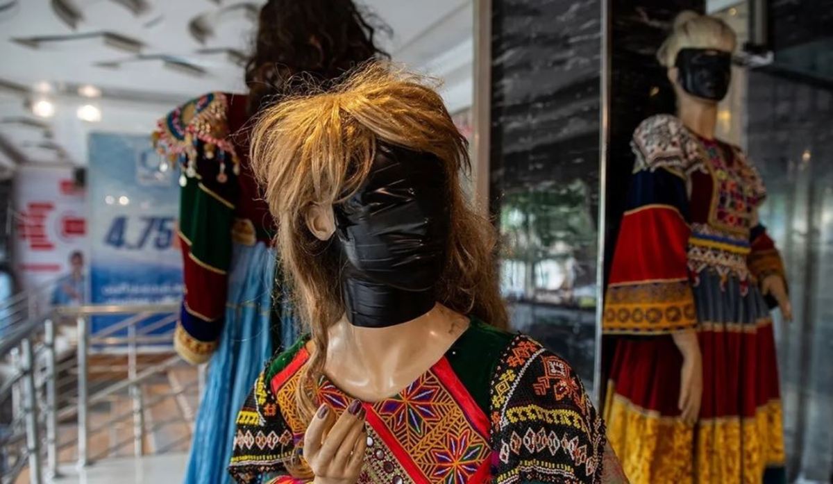 طالبان: نیازی نیست سر مانکن‌ها را ببُرید