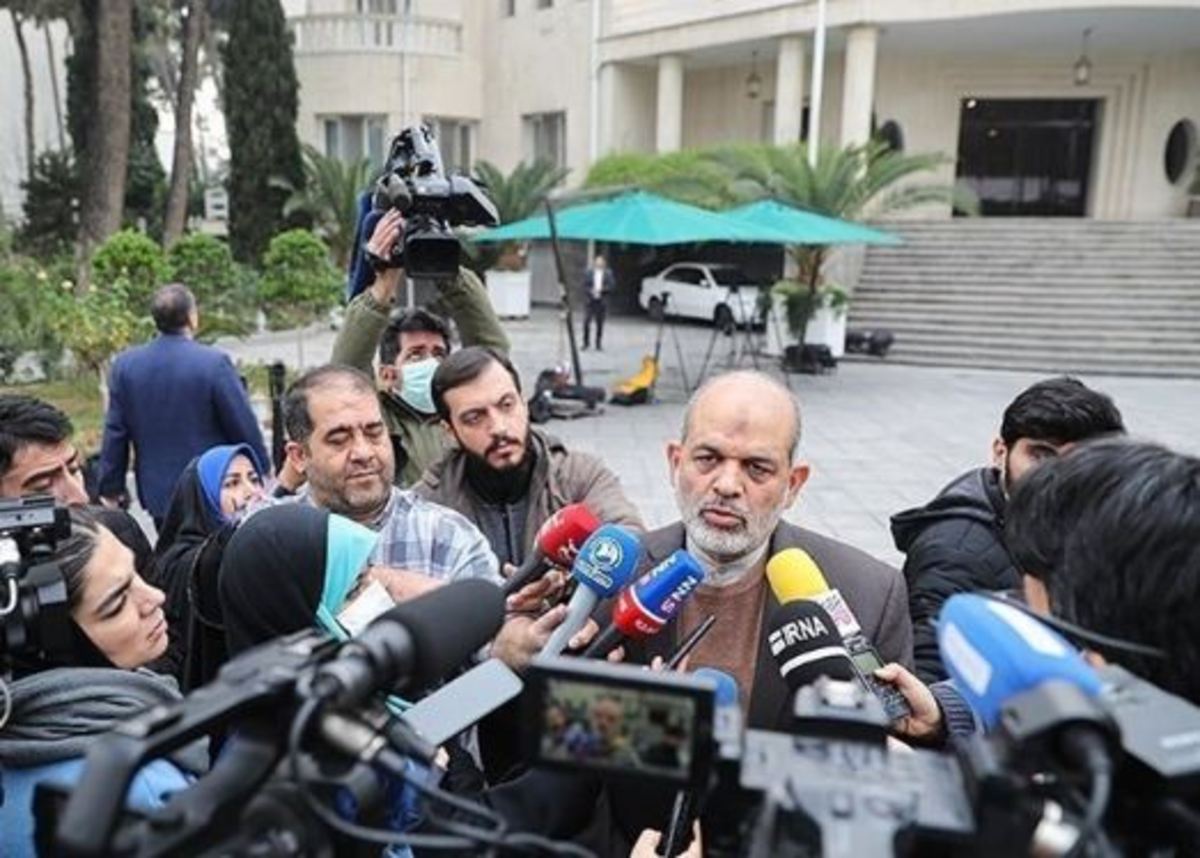 واکنش وزیر کشور به طرح پارلمان اروپا: سپاه با قدرت راهش را ادامه می‌دهد