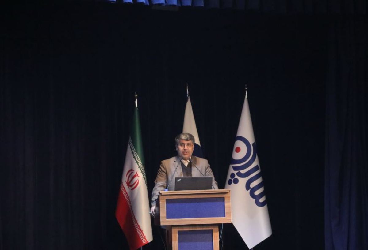 عرضه خودرو در بورس باعث واقعی شدن قیمت آن می‌شود