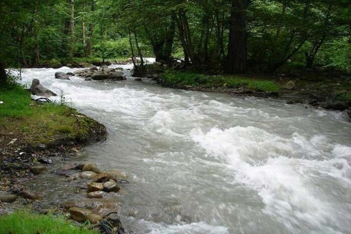 تاریخچه و مکان‌های دیدنی فومن، معروف به شهر مجسمه‌ها