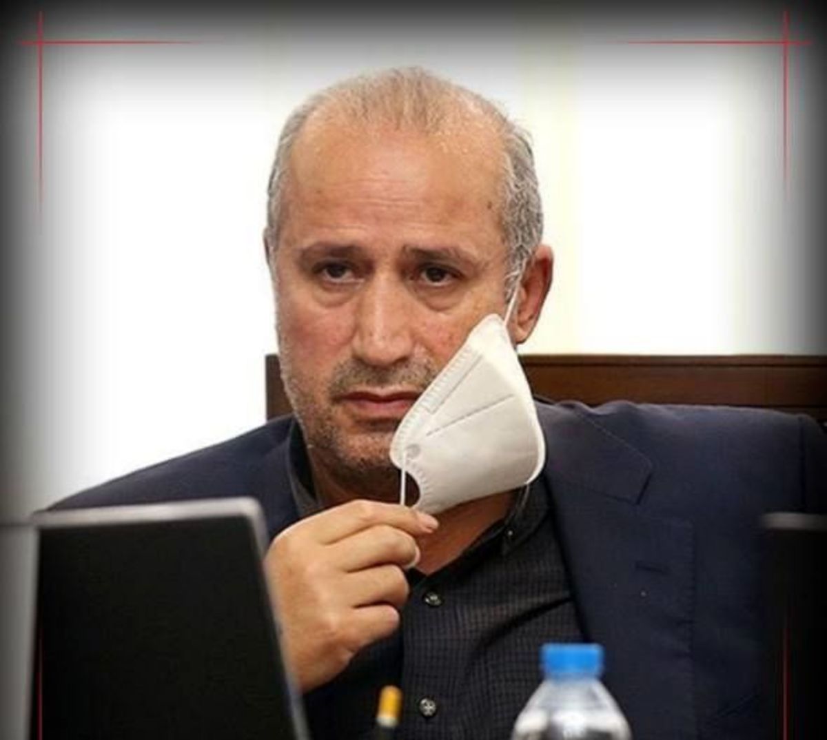 چرا صورت مسأله را پاک می‌کنید آقای تاج؟