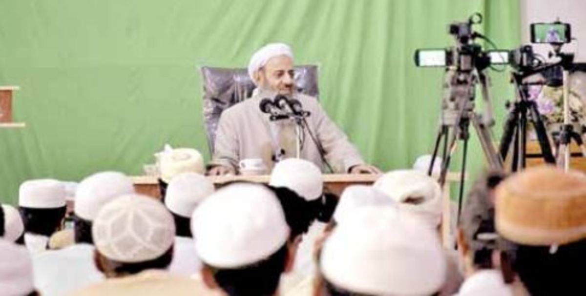 بازی در زمین تجزیه طلبان! به بهانه اظهارات اخیر مولوی عبدالحمید اسماعیل‌زهی