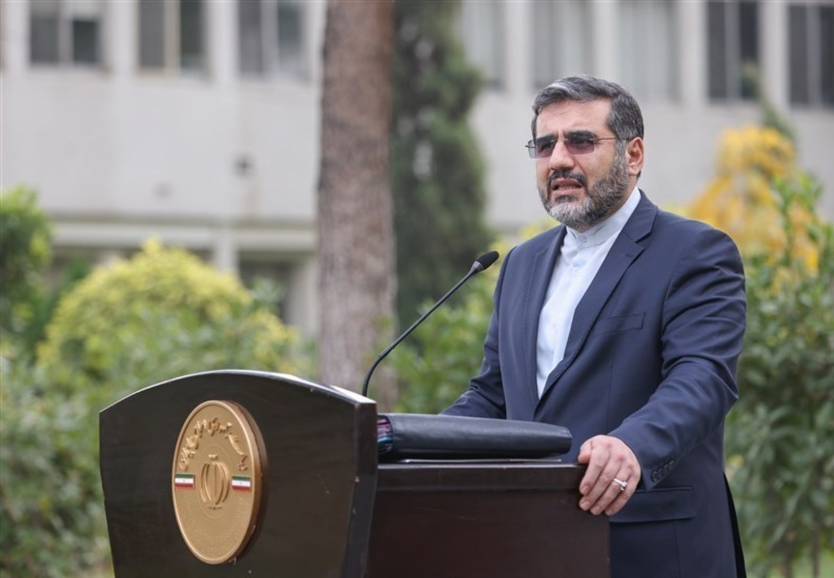 وزیر ارشاد: به زودی نشست خبری 