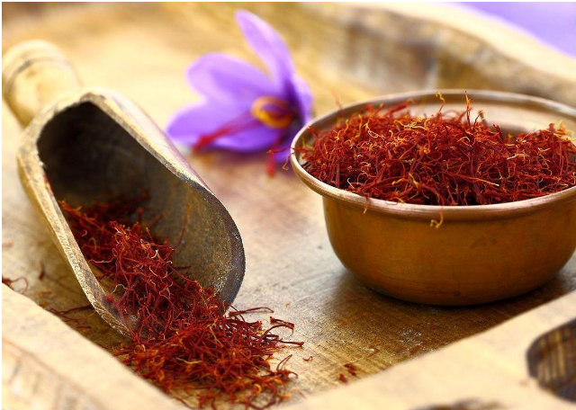 چگونه یک خورش کدو حلوایی خوشمزه و مجلسی درست کنیم؟