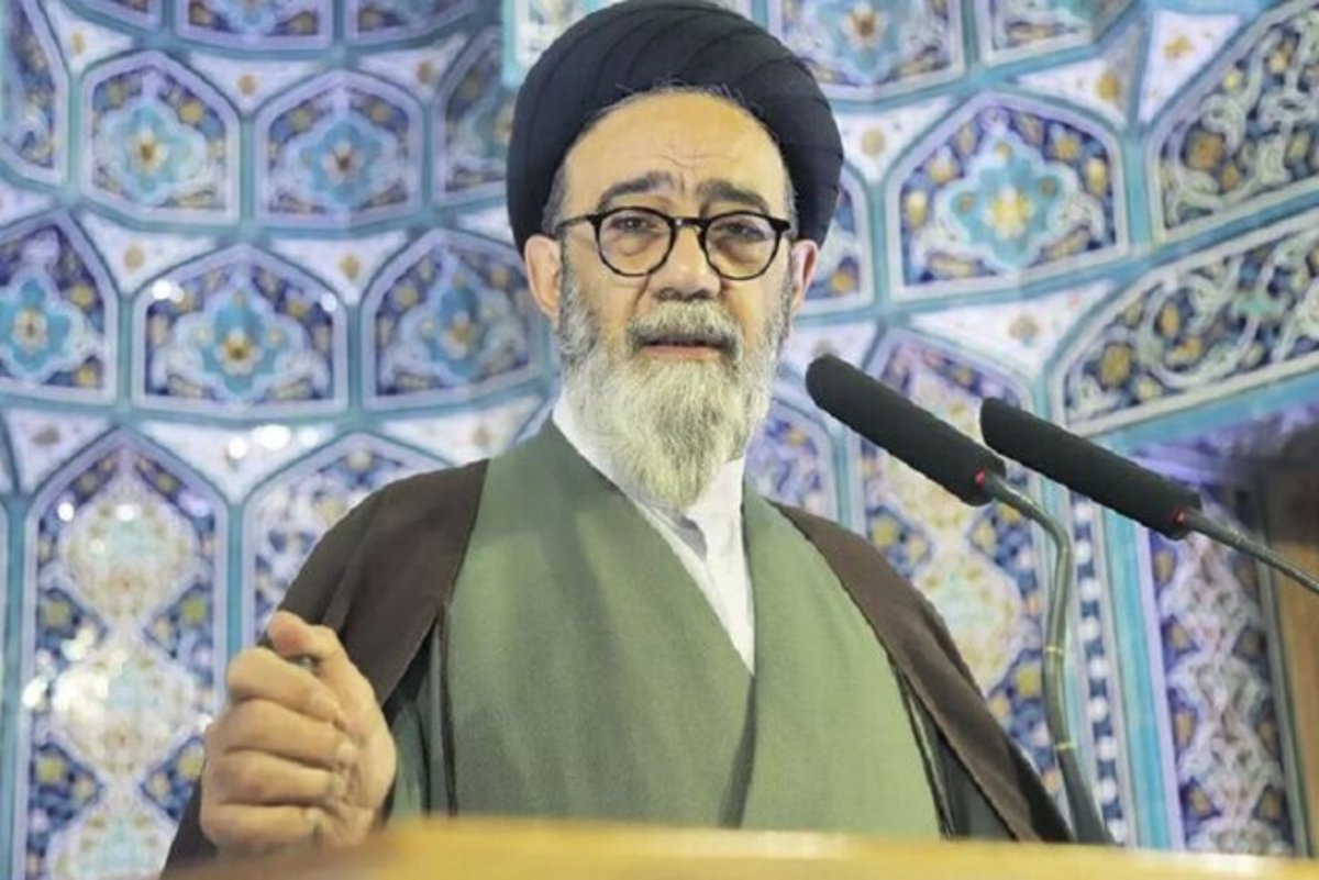 انقلاب اسلامی ایران زنده‌ترین انقلاب جهان است