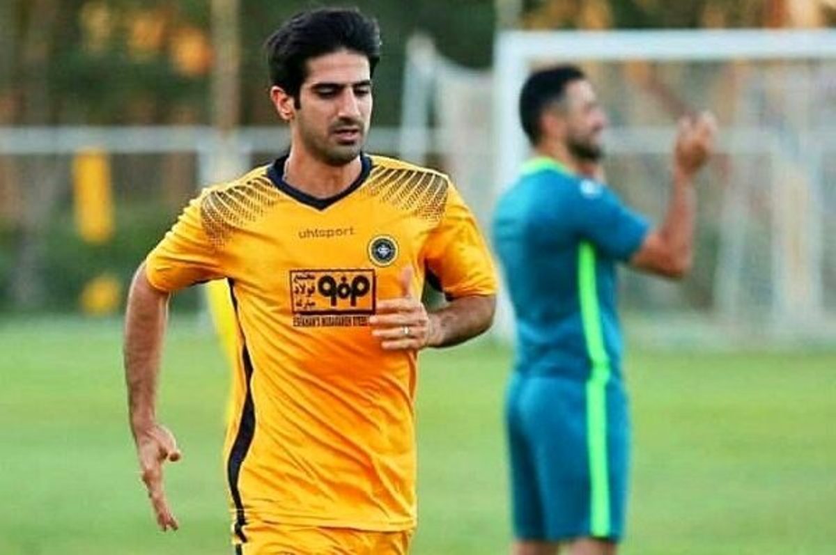 پرسپولیس نه! حسینی شاگرد قلعه‌نویی می‌شود