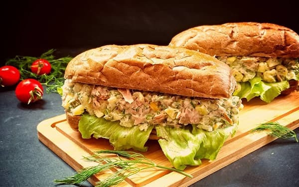فوت و فن تهیه ساندویچ تن ماهی، ساده و سریع