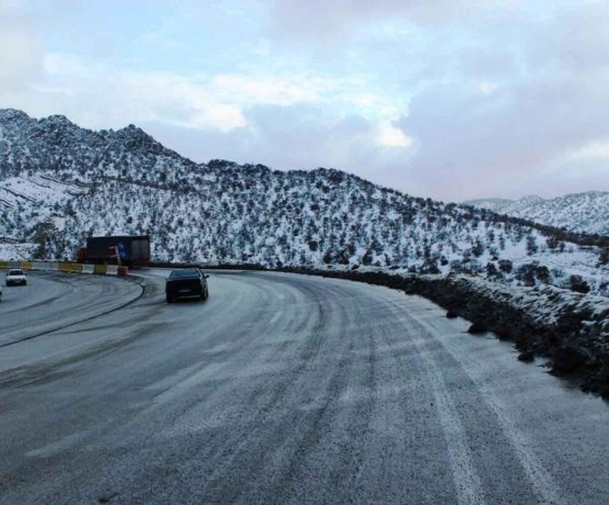 برف و بوران تردد برون شهری را ۲۲ درصد کاهش داد