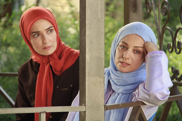 آغاز پخش دو سریال «زیرخاکی» و «ماه و پلنگ» از شبکه تماشا