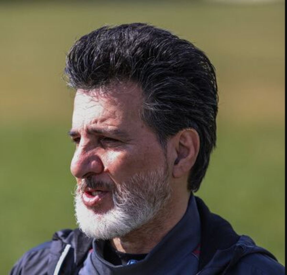 بیانی: مربی ایرانی بهترین انتخاب برای تیم ملی است