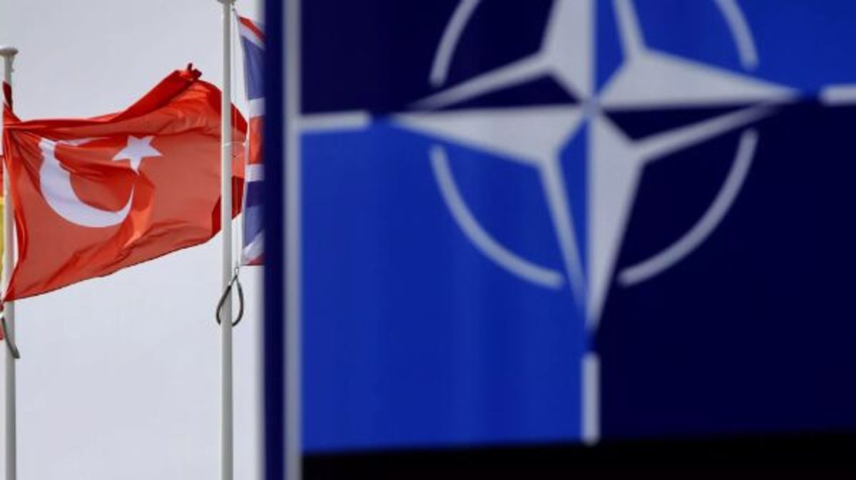 الحاق سوئد و فنلاند؛ ماموریت دبیرکل ناتو در سفر به ترکیه زلزله‌زده