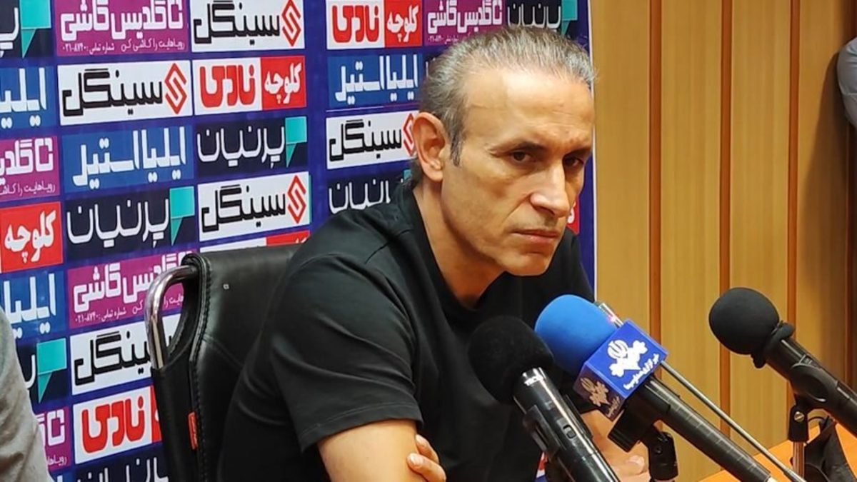 گل محمدی: نه فولادی‌ها فوتبال بازی کردند نه ما!