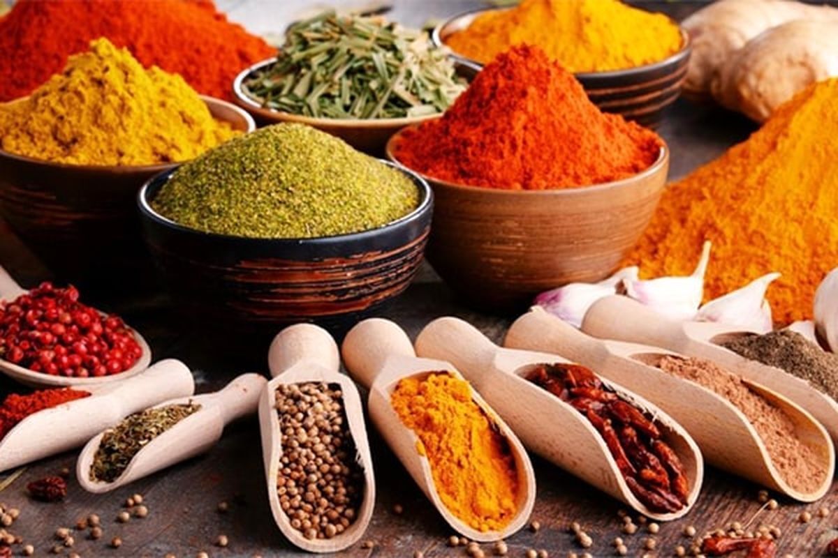 نکاتی درمورد نگهداری و استفاده از ادویه‌ها که شاید نمی‌دانستید