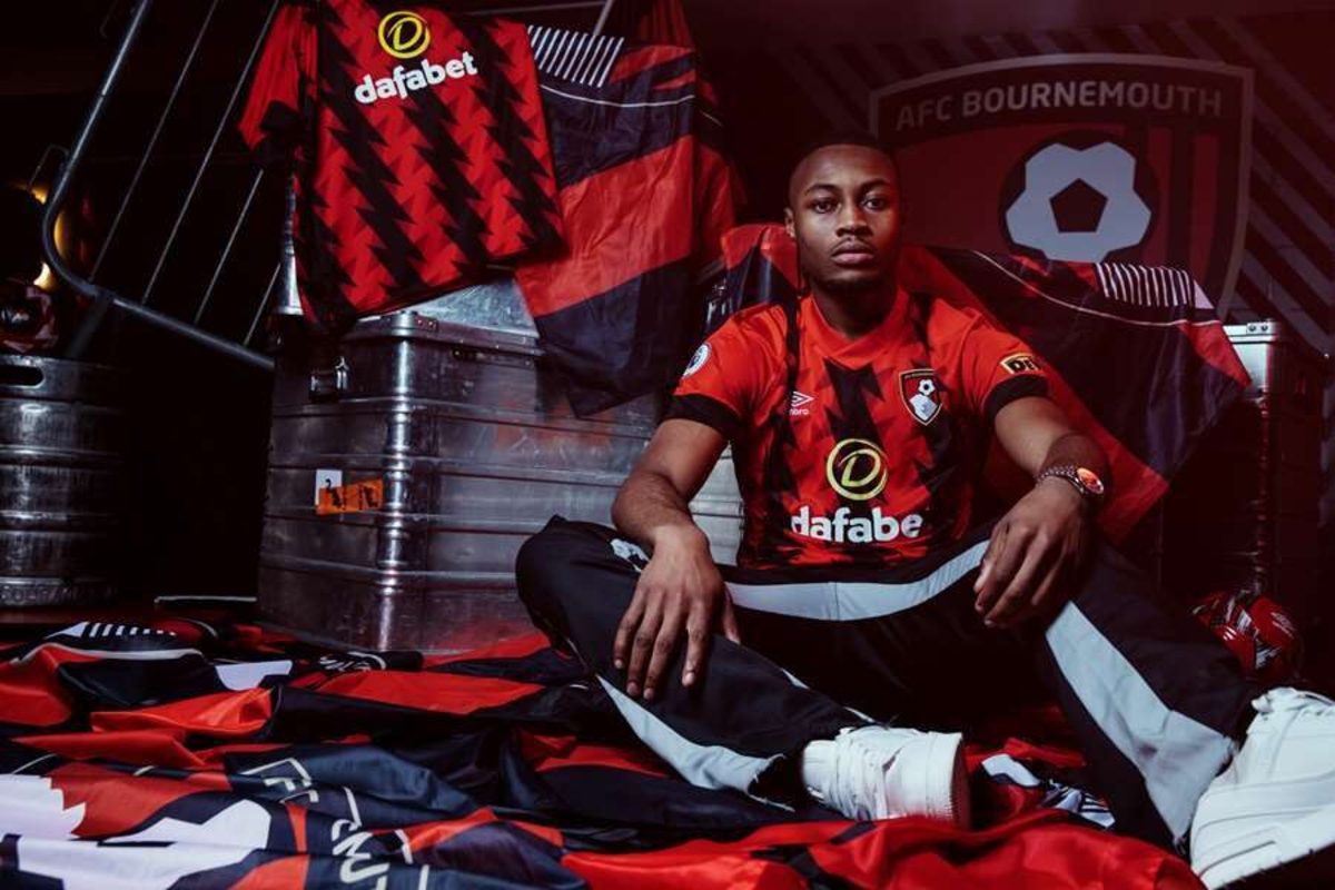 خرید جذاب بورنموث رخ داد