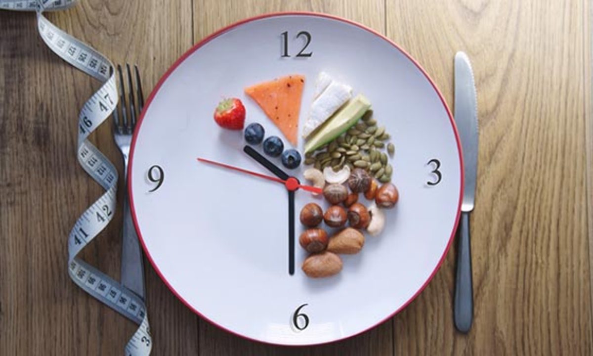 ۸ خاصیت شگفت انگیز روزه داری +مضرات