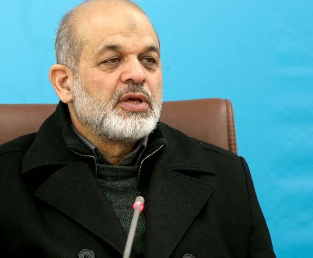 وزیر کشور: اقدامات لازم برای اسکان زلزله زدگان خوی انجام شد