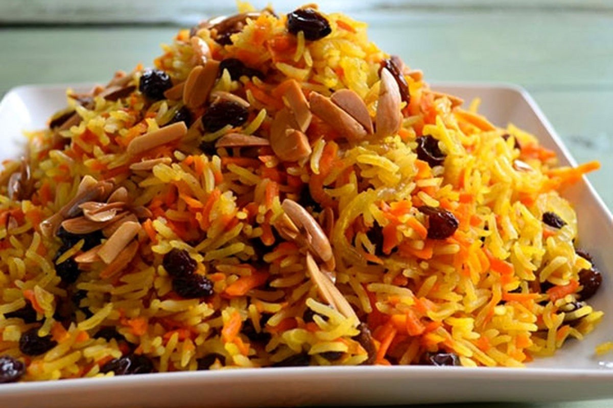 آموزش پخت هویچ پلو با فیله مرغ؛ مخصوص مهمانی‌ها