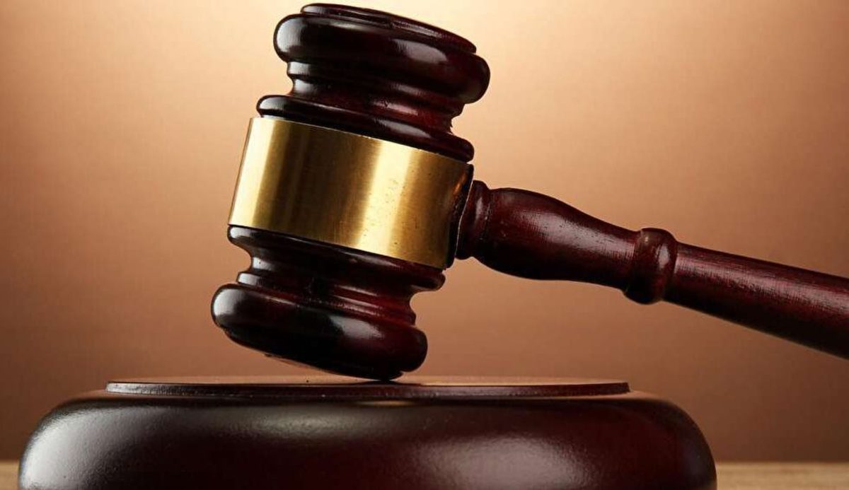 مربی فوتبال ۴ هفته بعد از برکناری محروم شد!