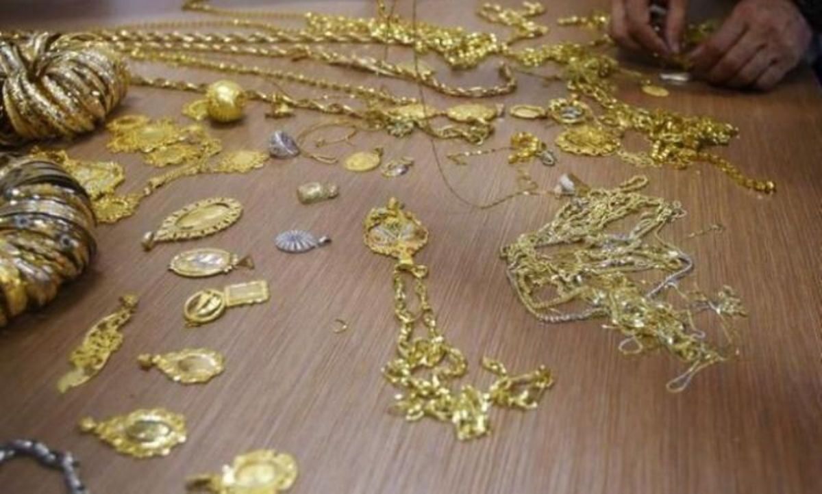 ۱۲ میلیارد تومان طلا زیر فضولات حیوانی!