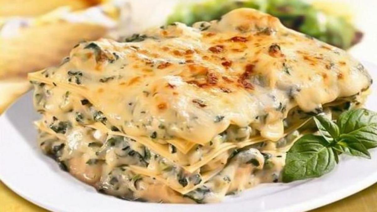 دستور تهیه لازانیا لذیذ و بی نظیر مرغ و قارچ در کمترین زمان