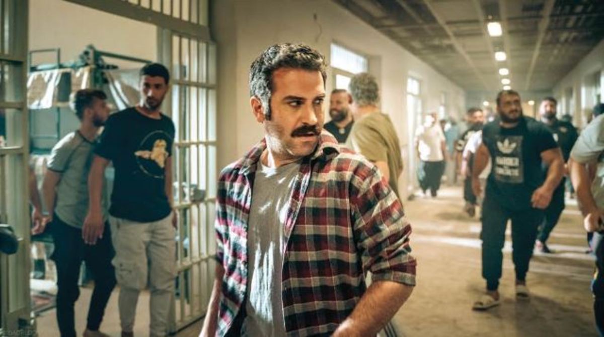 هوتن شکیبا مردی بدذات یا عاشقی مهربان؟