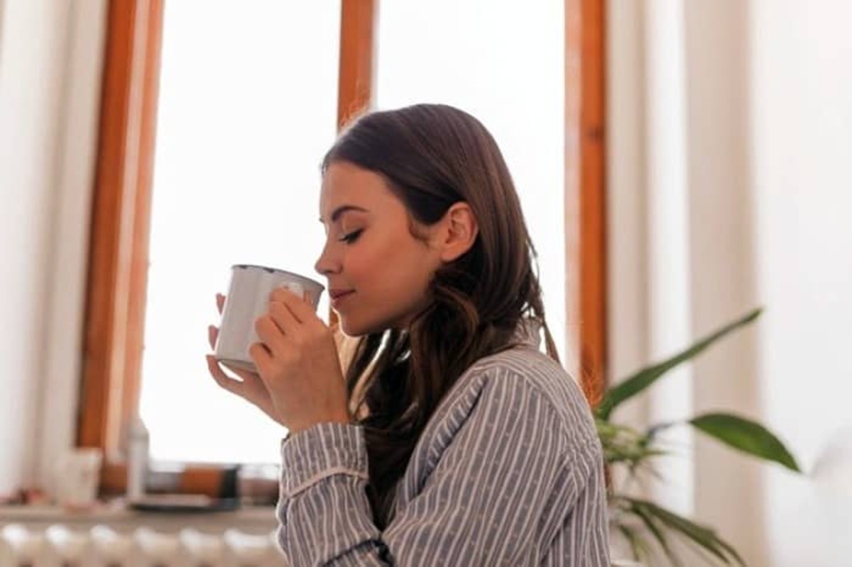 چرا چای نعناع برای سلامتی مفید است؟ ۱۵ دلیل علمی