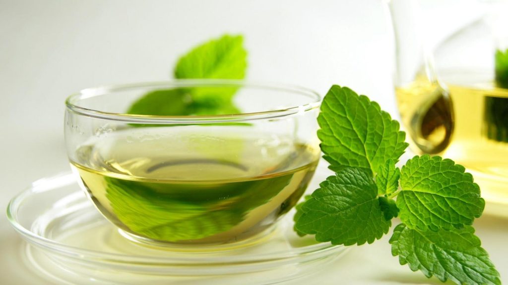 چرا چای نعناع برای سلامتی مفید است؟ ۱۵ دلیل علمی